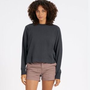 Vuori Women’s Black Sunny Side Pullover Sweatshirt